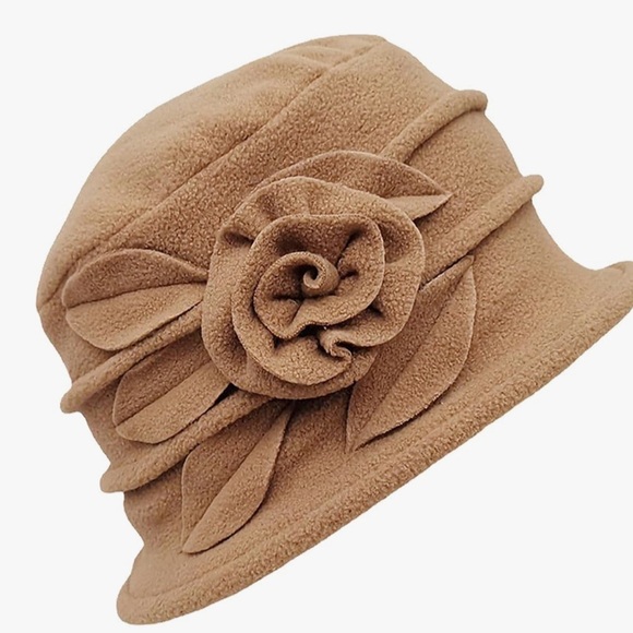 NWT Elegant Tan Women's Cloche Hat with Floral Accent - Picture 5 of 5